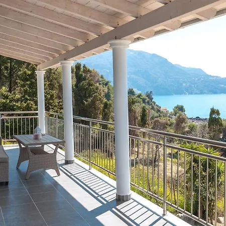 Renata&villa Filippos By Konnect, Private Plunge Pool Included Casa di campagna *