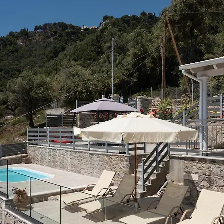 Casa di campagna Renata&villa Filippos By Konnect, Private Plunge Pool Included *