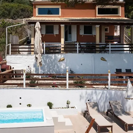 Renata & Filippos With Private Plunge Pool By Konnect Landhaus *