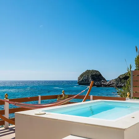 Renata & Filippos With Private Plunge Pool By Konnect