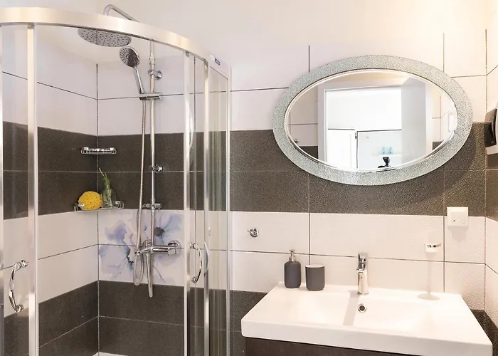 Renata & Filippos With Private Plunge Pool By Konnect *