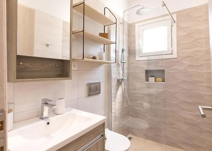 Renata & Filippos With Private Plunge Pool By Konnect *