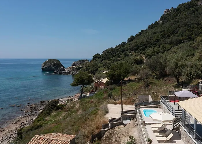 Renata & Filippos With Private Plunge Pool By Konnect * Agios Gordios (Corfu)