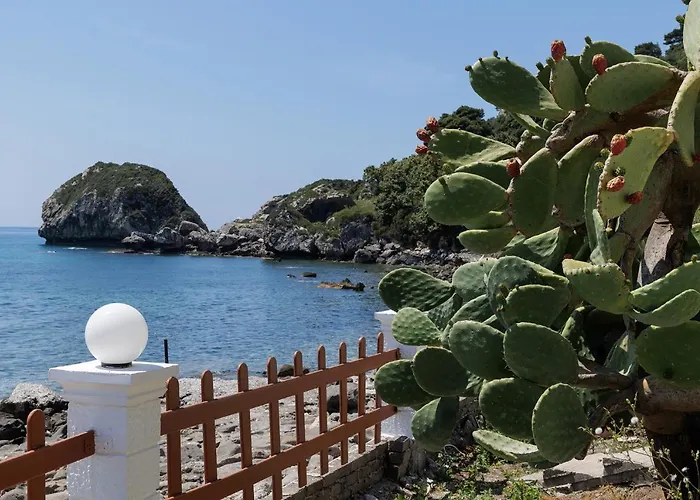Renata & Filippos With Private Plunge Pool By Konnect Agios Gordios (Corfu)