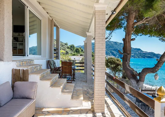 Renata & Filippos With Private Plunge Pool By Konnect *