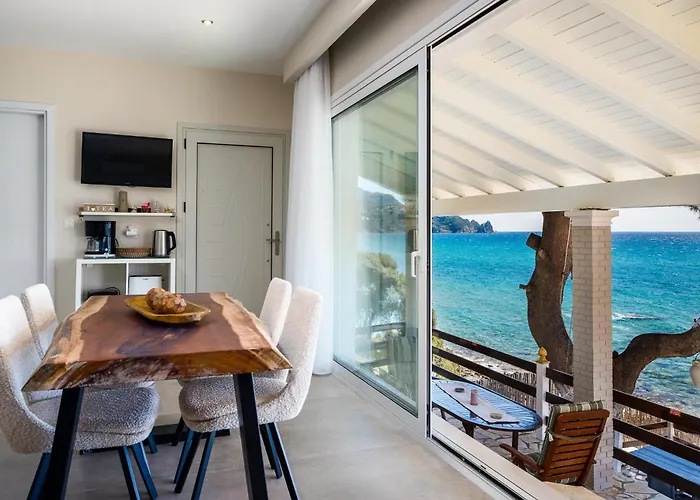 Renata & Filippos With Private Plunge Pool By Konnect * Agios Gordios (Corfu)
