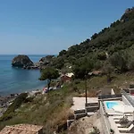Renata & Filippos With Private Plunge Pool By Konnect * Agios Gordios (Corfu)