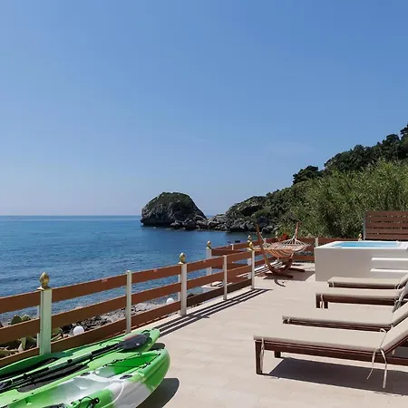 Renata & Filippos With Private Plunge Pool By Konnect Lantställe *