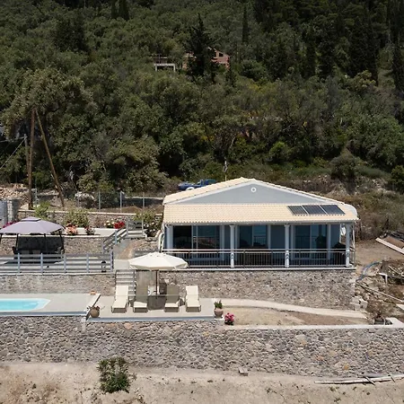Renata & Filippos With Private Plunge Pool By Konnect Landhuis Agios Gordios (Corfu)